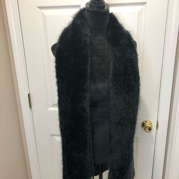 Steve Madden fur lined long sweater vest with pockets - Picture 5 of 14